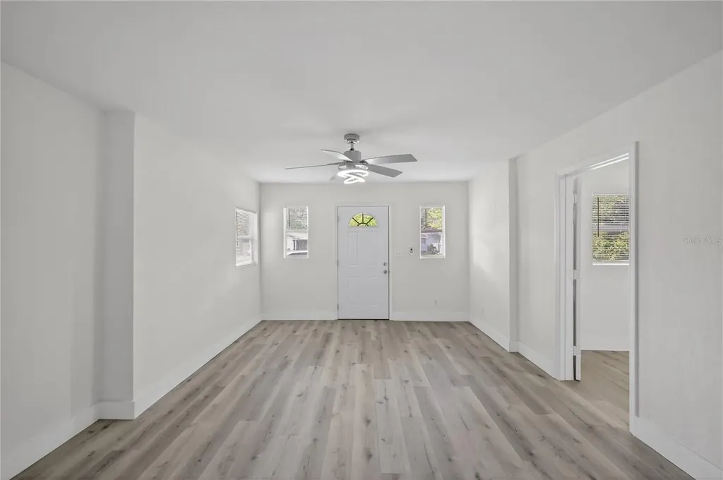 8711 N Boulevard Street Tampa FL 33604