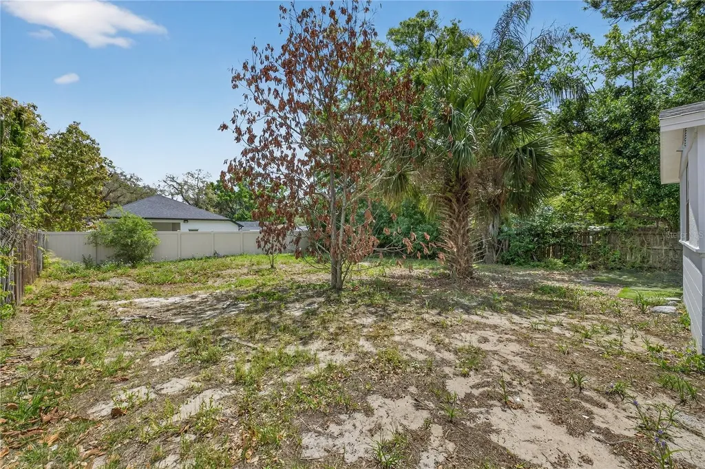 8711 N Boulevard Street Tampa FL 33604