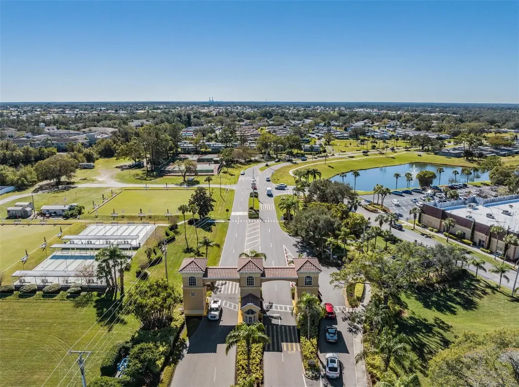 920 Villeroy Greens Drive Sun City Center FL 33573