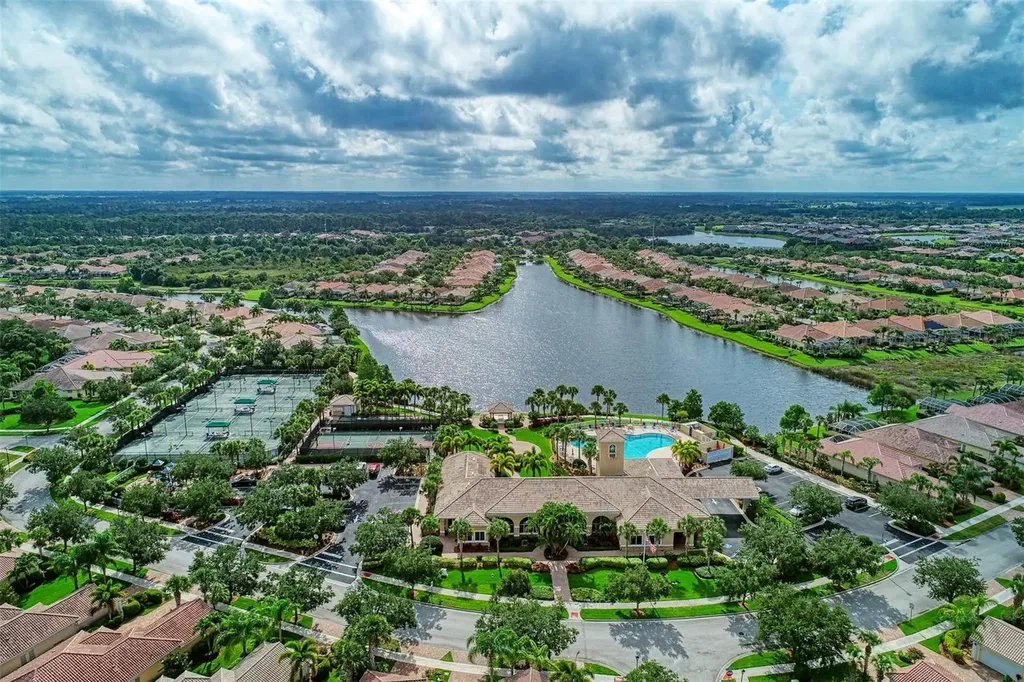 1585 Dorgali Drive Sarasota FL 34238