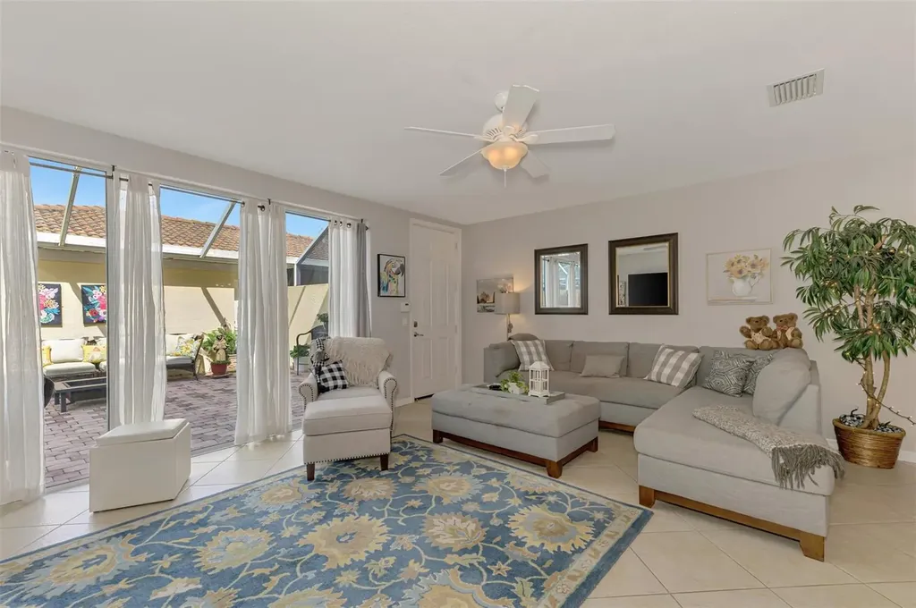 1585 Dorgali Drive Sarasota FL 34238