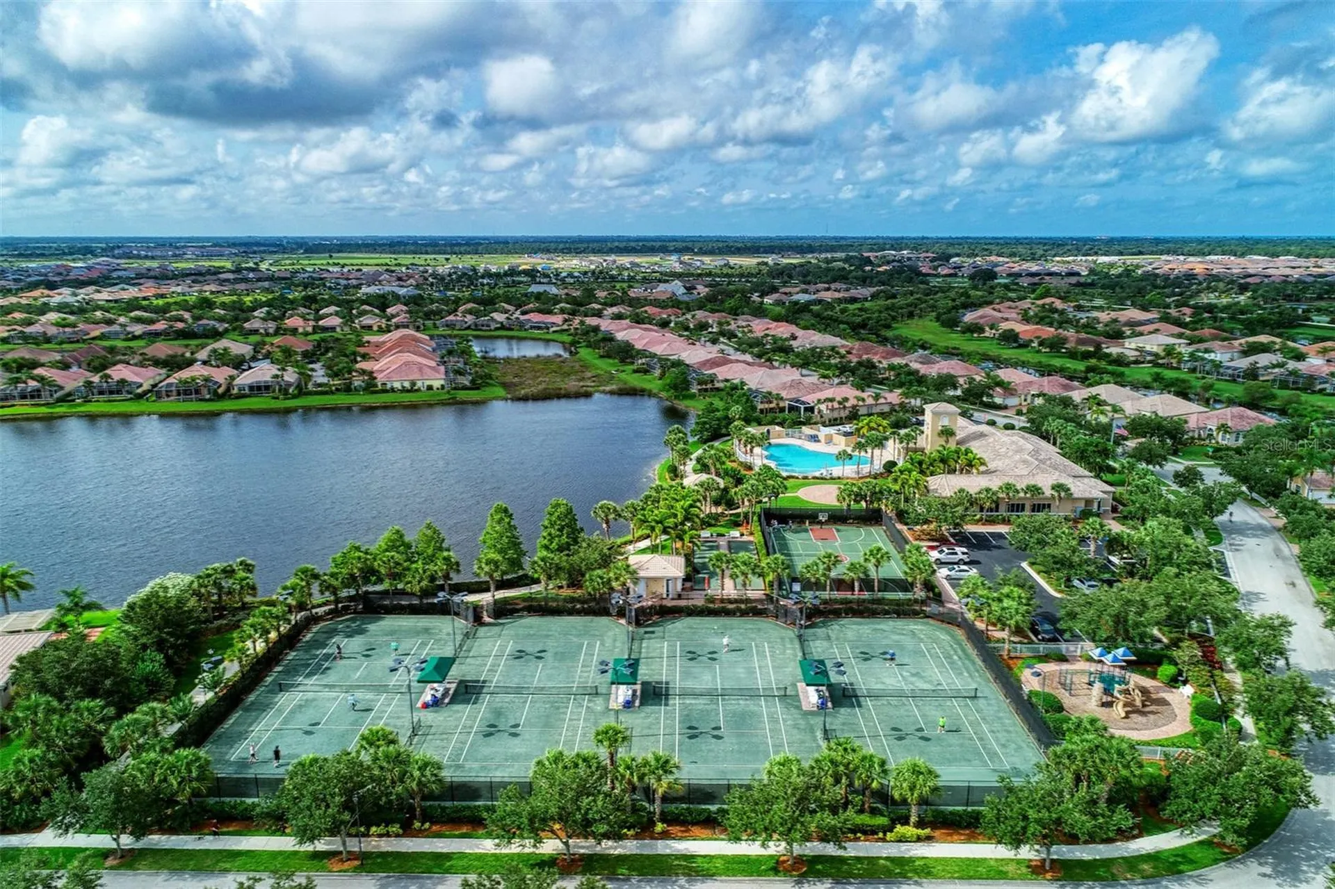 1585 Dorgali Drive Sarasota FL 34238