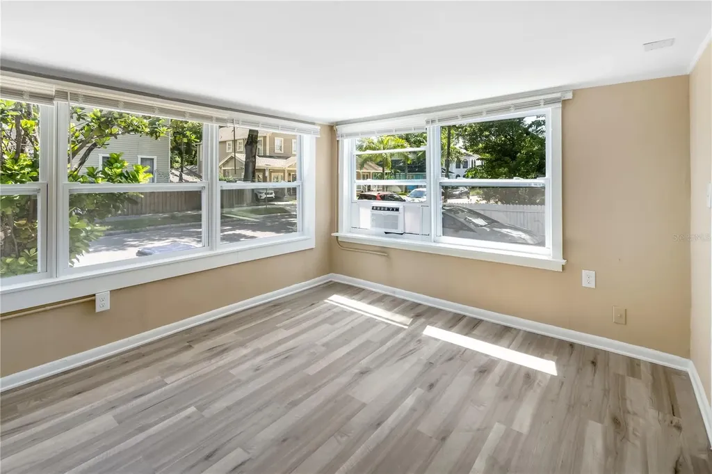 418 E Amelia Avenue Tampa FL 33602