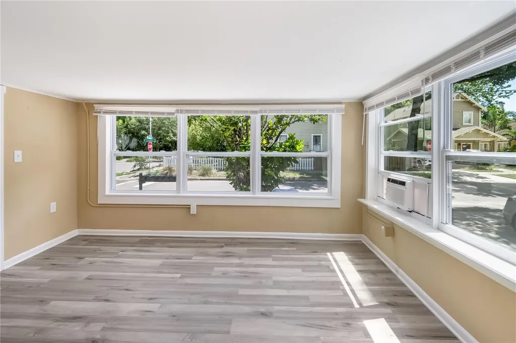 418 E Amelia Avenue Tampa FL 33602