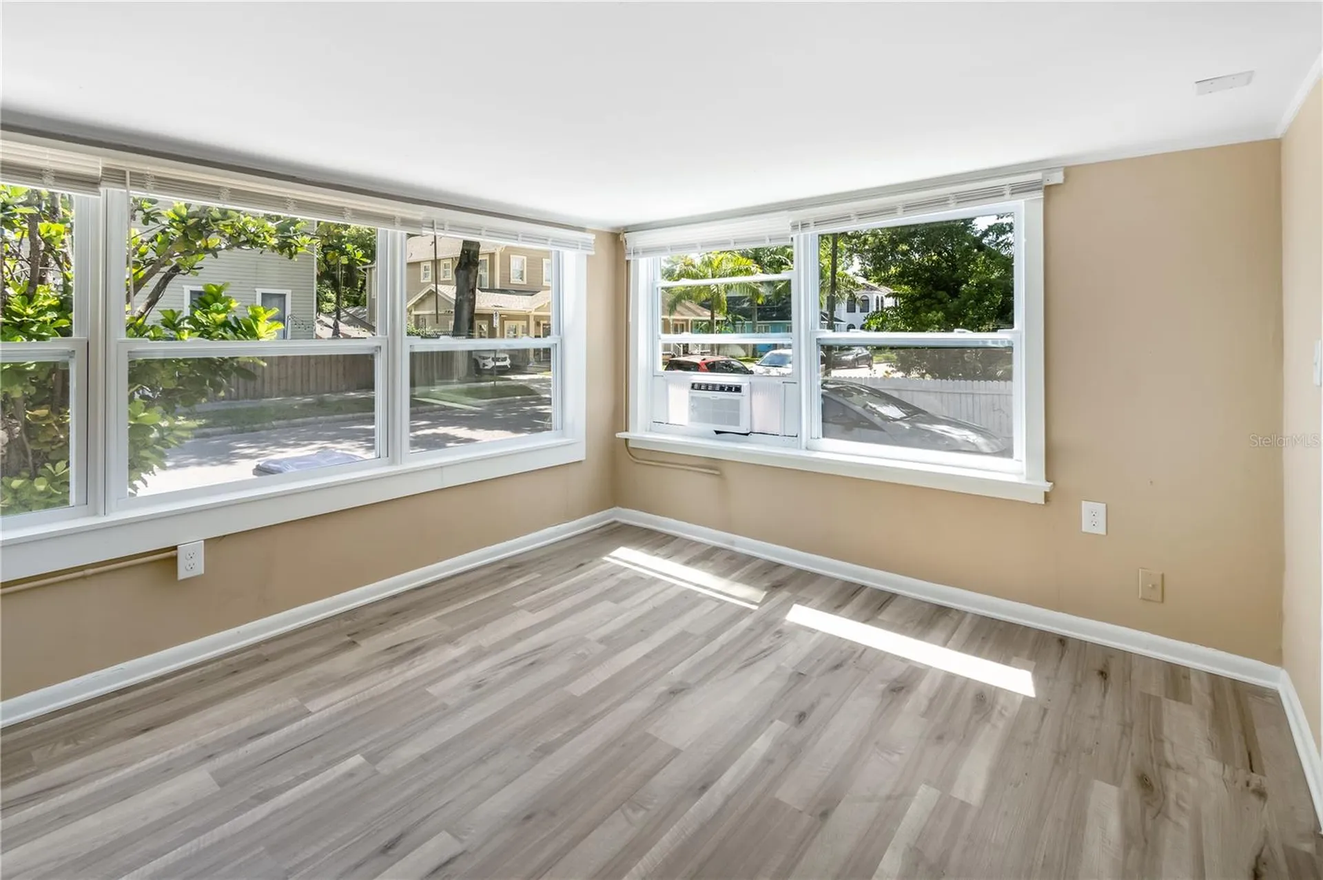 418 E Amelia Avenue Tampa FL 33602