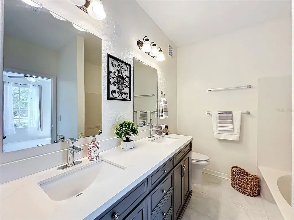 837 Grand Regency Point Altamonte Springs FL 32714