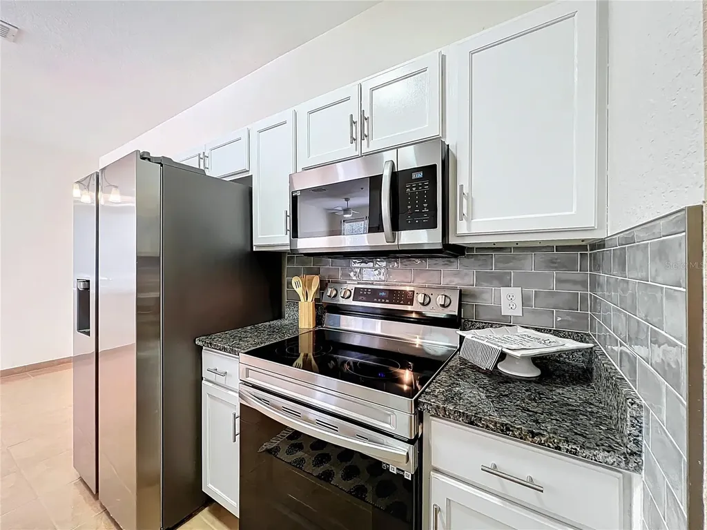 837 Grand Regency Point Altamonte Springs FL 32714