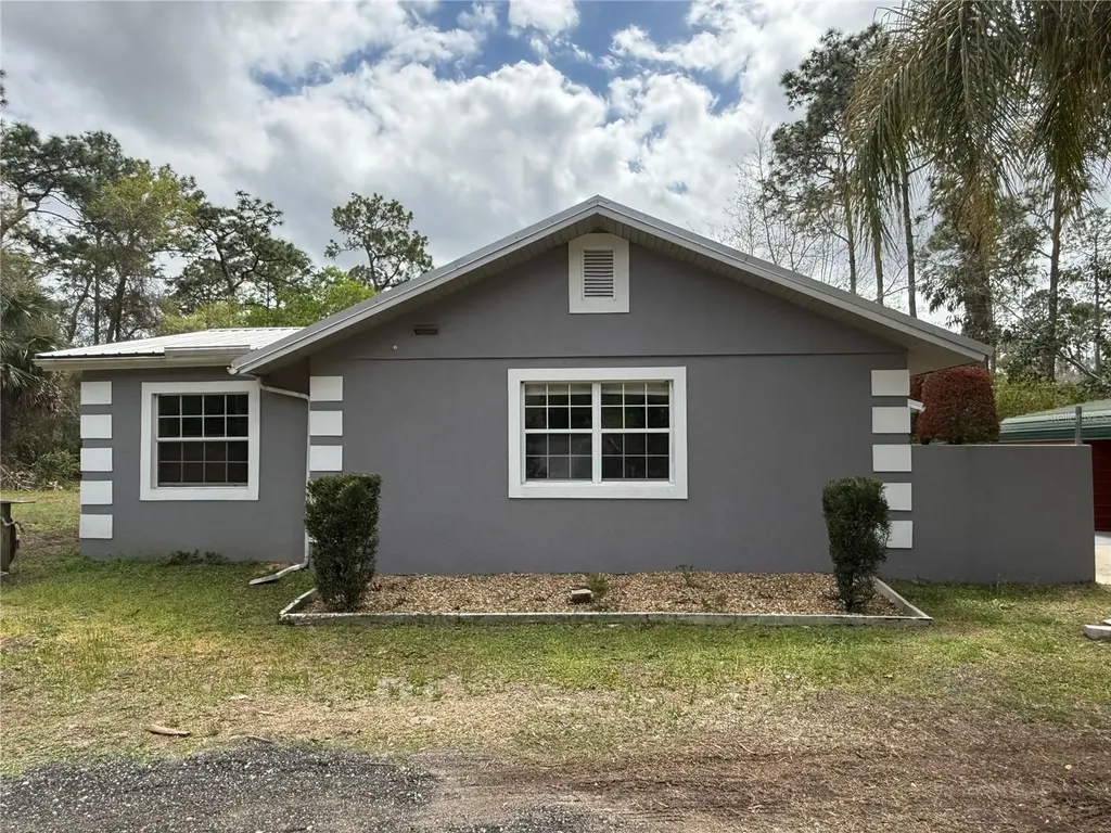 1363 Emporia Road Pierson FL 32180