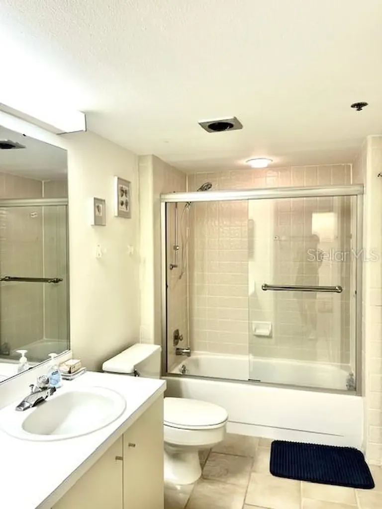 1095 Gulf Of Mexico Drive Longboat Key FL 34228