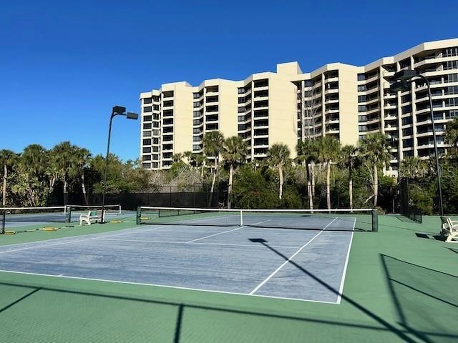 1095 Gulf Of Mexico Drive Longboat Key FL 34228