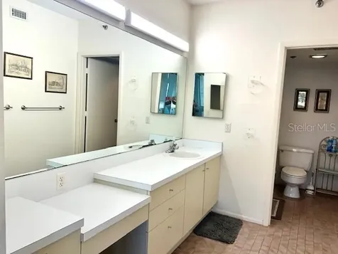 1095 Gulf Of Mexico Drive Longboat Key FL 34228