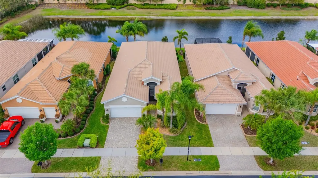 4908 Grand Banks Drive Wimauma FL 33598