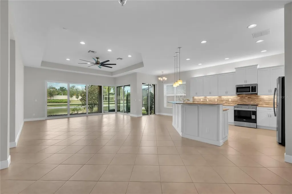 4908 Grand Banks Drive Wimauma FL 33598