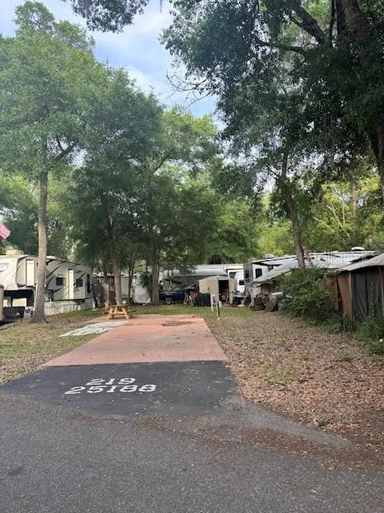 25188 NE 142nd Place Fort Mc Coy FL 32134