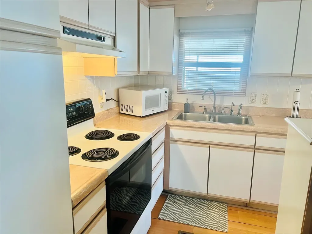2224 Ca D Oro Drive Sarasota FL 34238