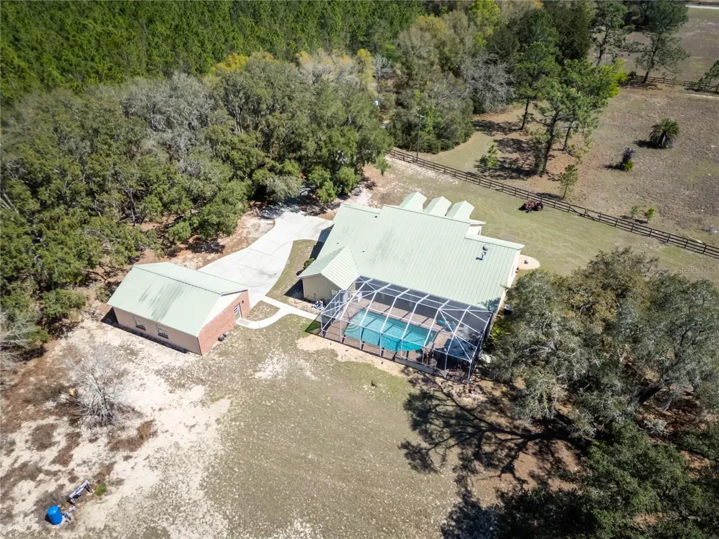 14020 SE 106th Street Ocklawaha FL 32179
