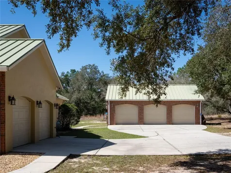 14020 SE 106th Street Ocklawaha FL 32179