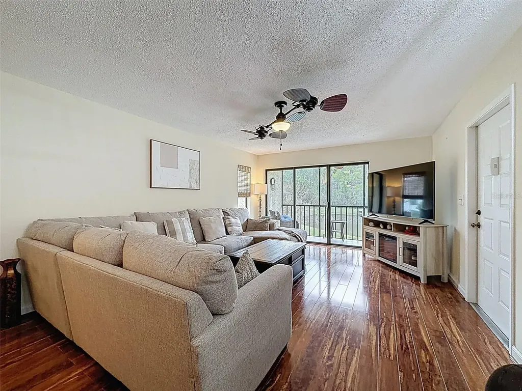 1488 Pine Glen Lane Tarpon Springs FL 34688