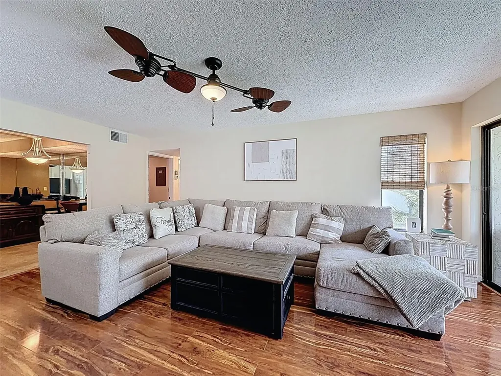 1488 Pine Glen Lane Tarpon Springs FL 34688