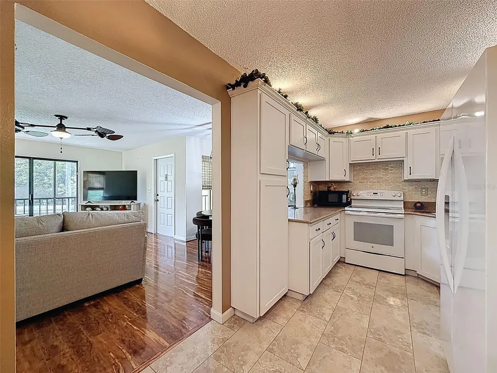 1488 Pine Glen Lane Tarpon Springs FL 34688
