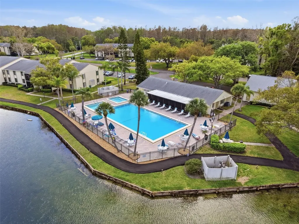 1488 Pine Glen Lane Tarpon Springs FL 34688