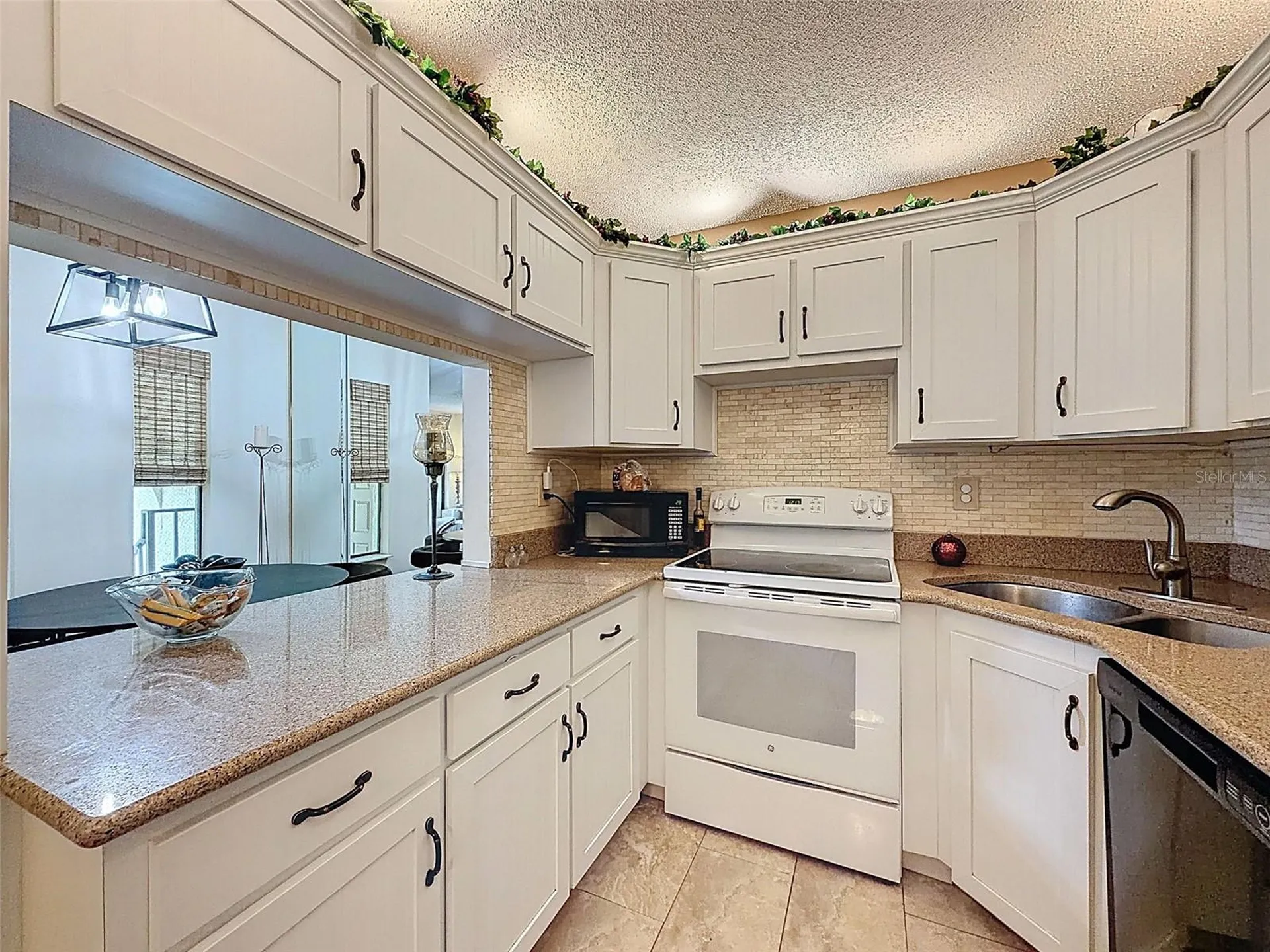 1488 Pine Glen Lane Tarpon Springs FL 34688