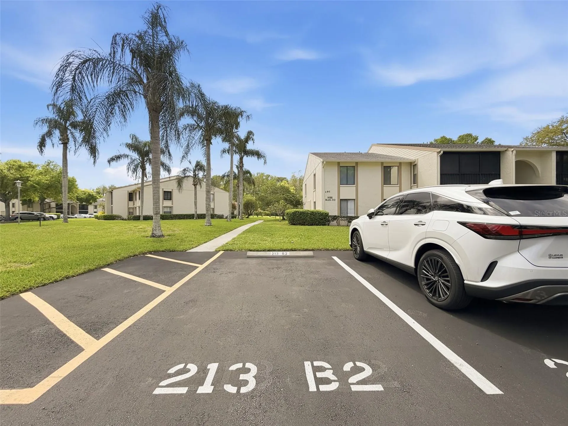 1488 Pine Glen Lane Tarpon Springs FL 34688