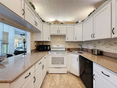 1488 Pine Glen Lane Tarpon Springs FL 34688
