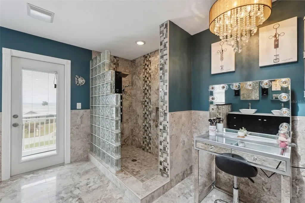 3114 Bluff Boulevard Holiday FL 34691