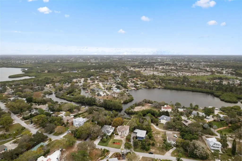 3114 Bluff Boulevard Holiday FL 34691