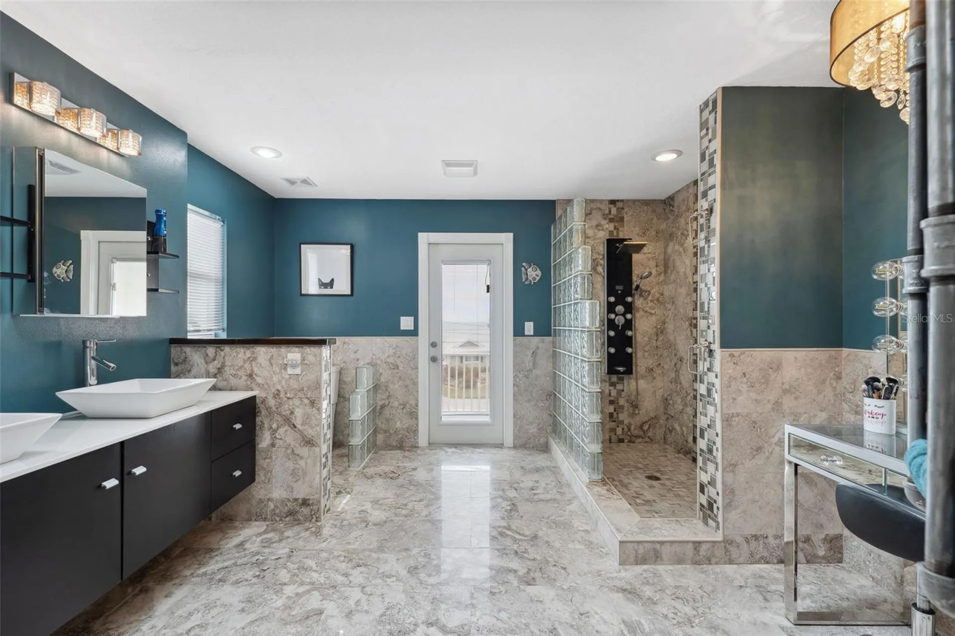 3114 Bluff Boulevard Holiday FL 34691