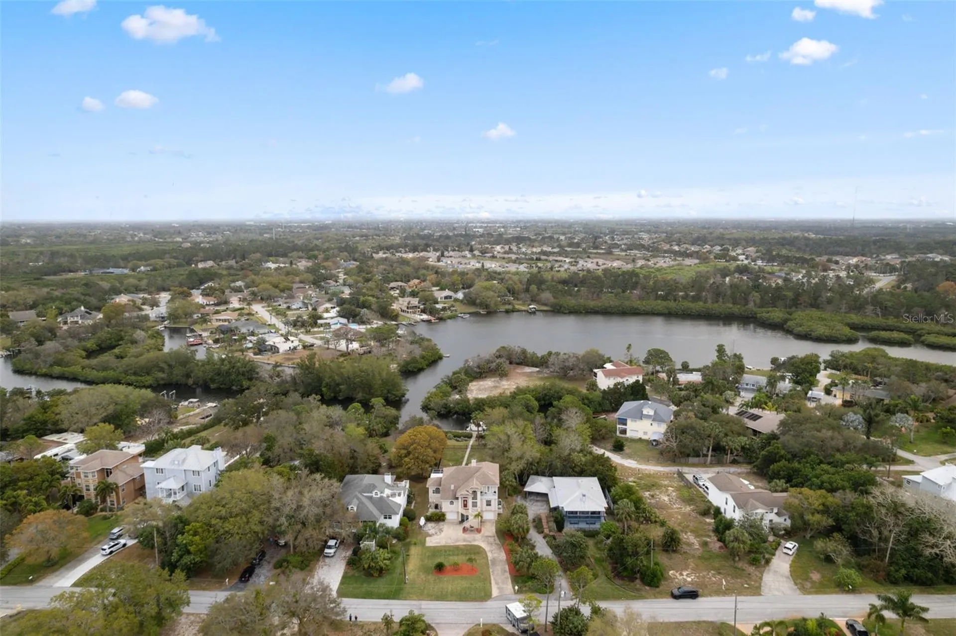 3114 Bluff Boulevard Holiday FL 34691