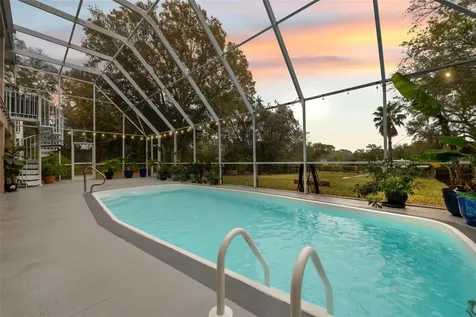 3114 Bluff Boulevard Holiday FL 34691