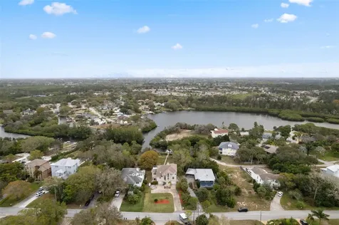 3114 Bluff Boulevard Holiday FL 34691