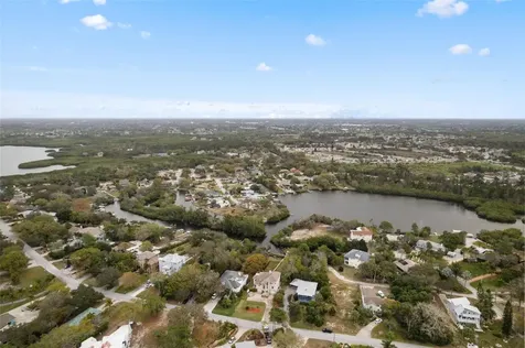 3114 Bluff Boulevard Holiday FL 34691