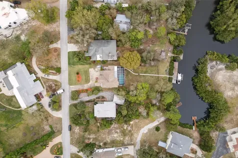 3114 Bluff Boulevard Holiday FL 34691