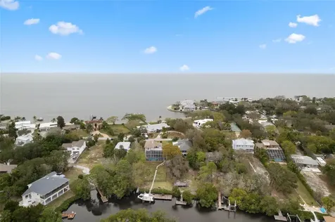 3114 Bluff Boulevard Holiday FL 34691