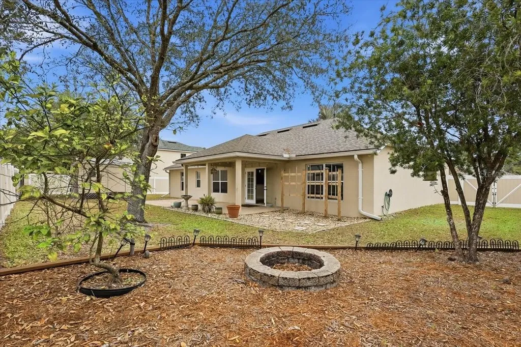 13 Uniontin Court Palm Coast FL 32164