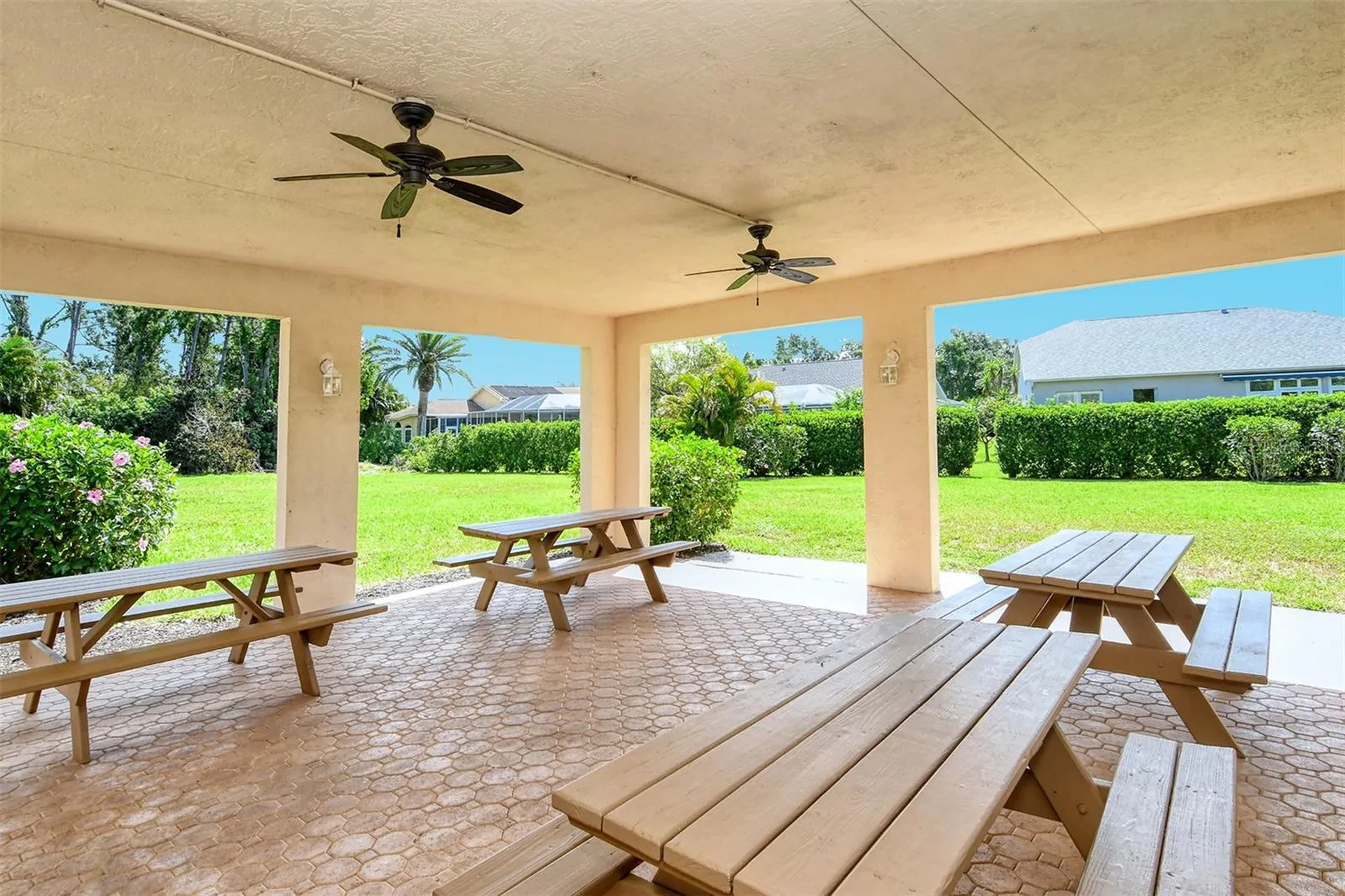 4062 Westbourne Circle Sarasota FL 34238