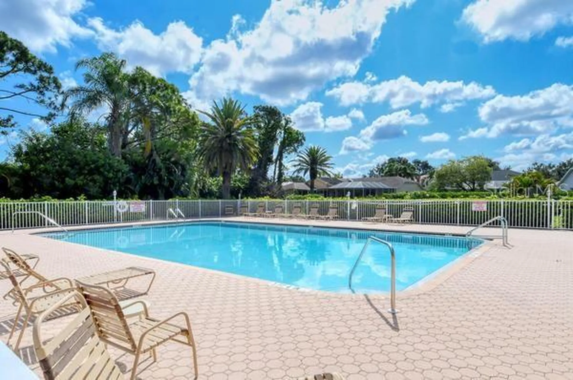 4062 Westbourne Circle Sarasota FL 34238