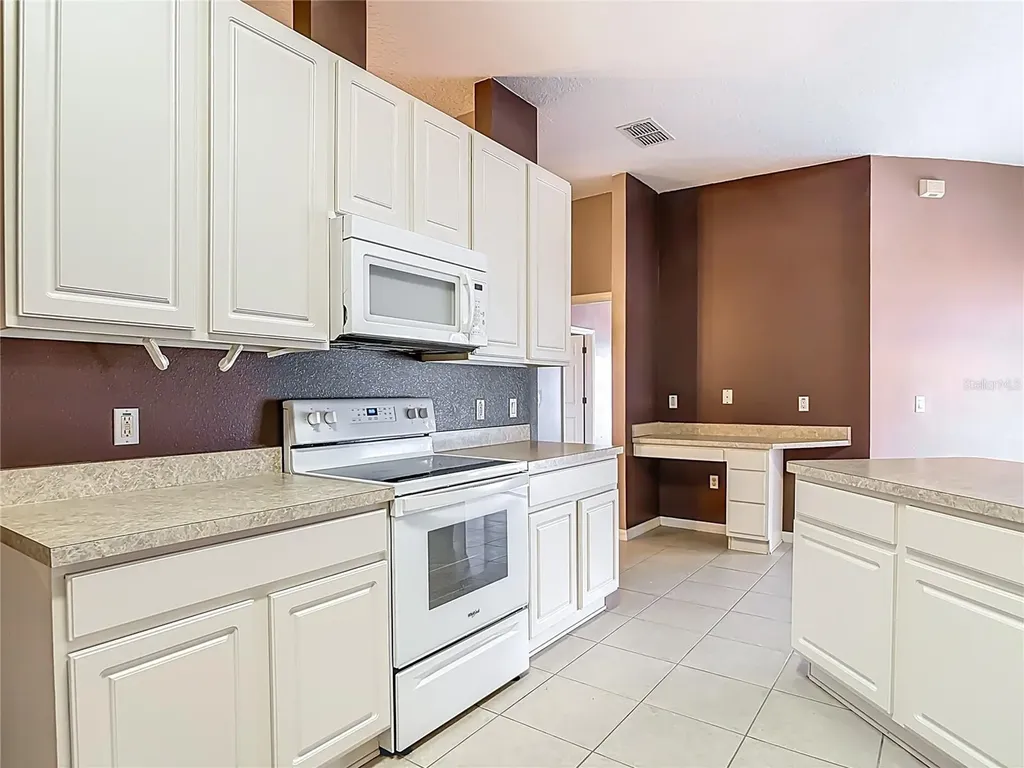 1296 Saxon Boulevard Deltona FL 32725