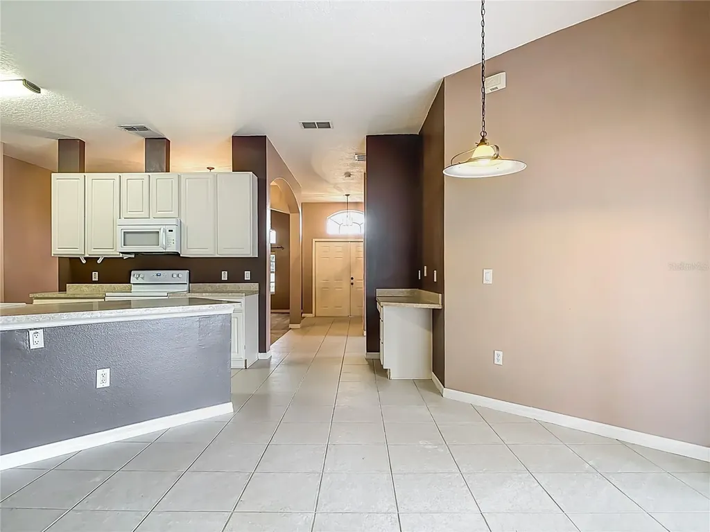 1296 Saxon Boulevard Deltona FL 32725