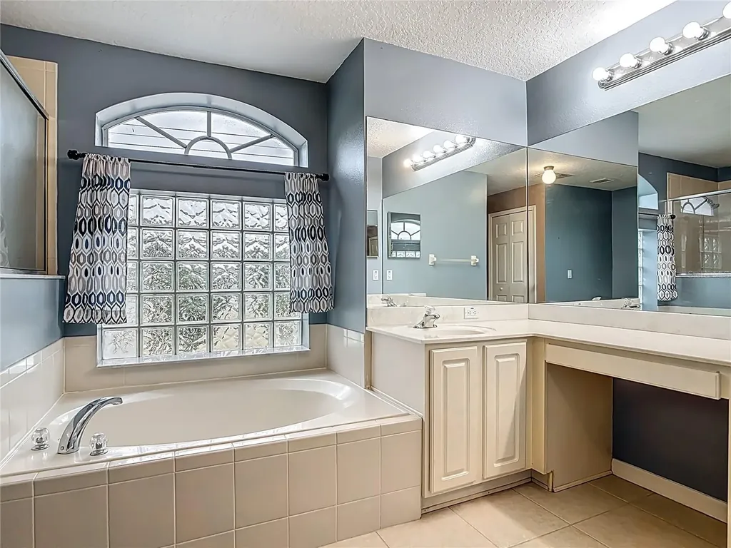 1296 Saxon Boulevard Deltona FL 32725