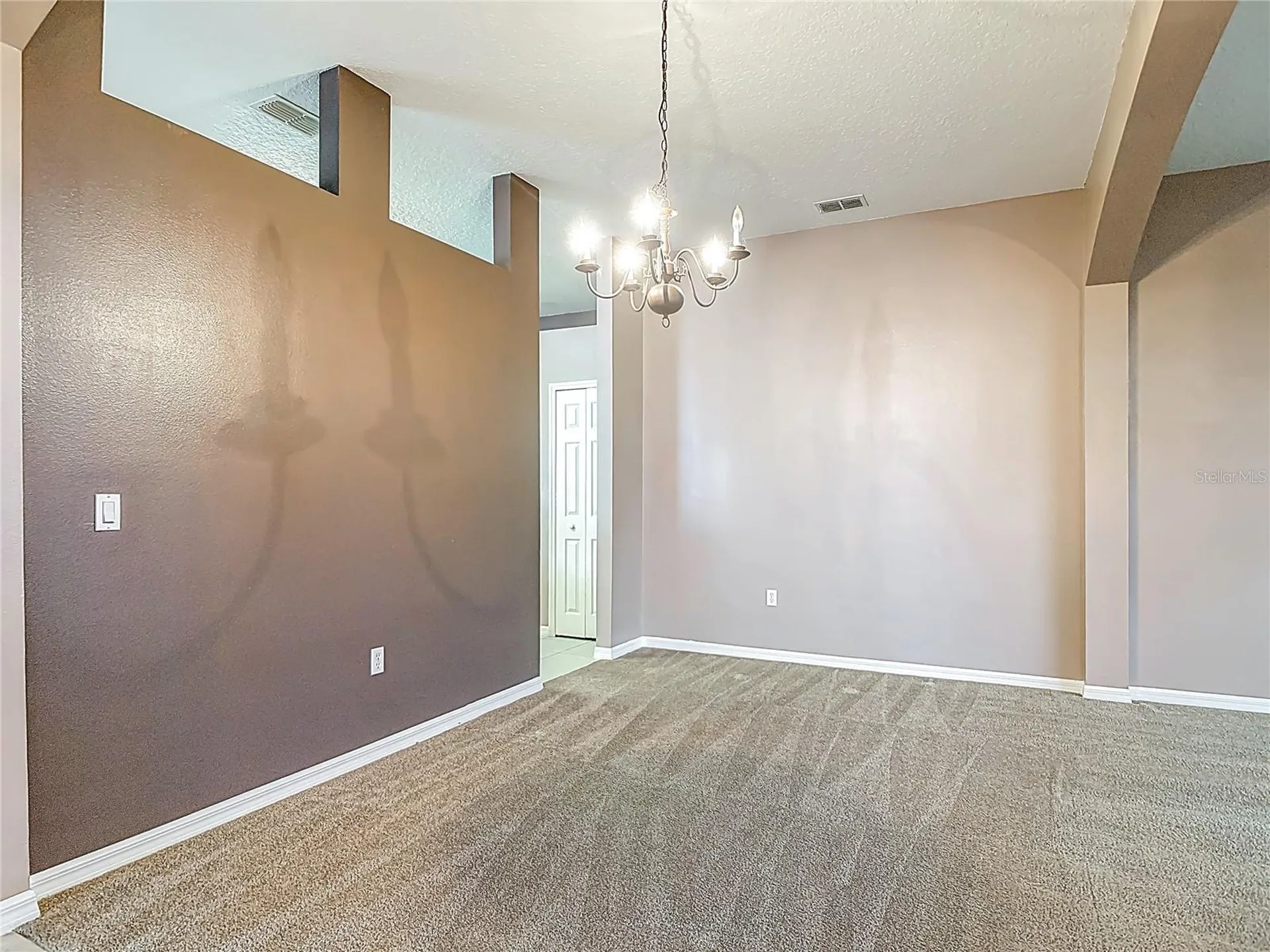 1296 Saxon Boulevard Deltona FL 32725