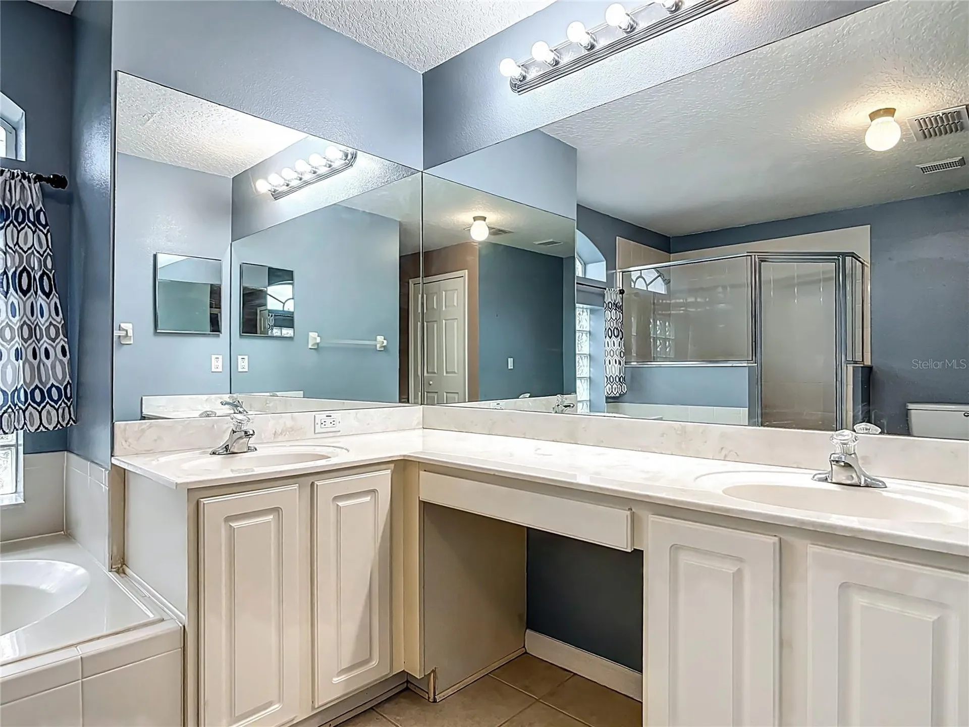 1296 Saxon Boulevard Deltona FL 32725