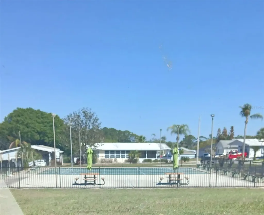 50989 Highway 27 Davenport FL 33897