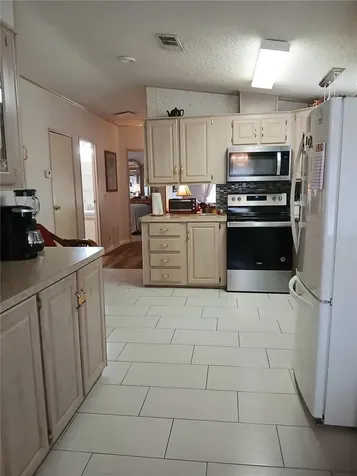 50989 Highway 27 Davenport FL 33897