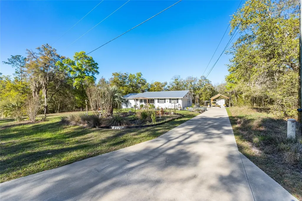 4500 SW Freshwater Court Dunnellon FL 34431