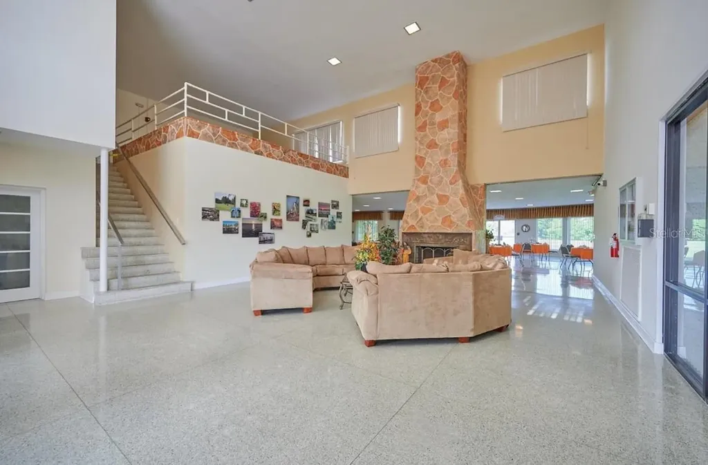 515 Gaillardia Drive Indian Lake Estates FL 33855