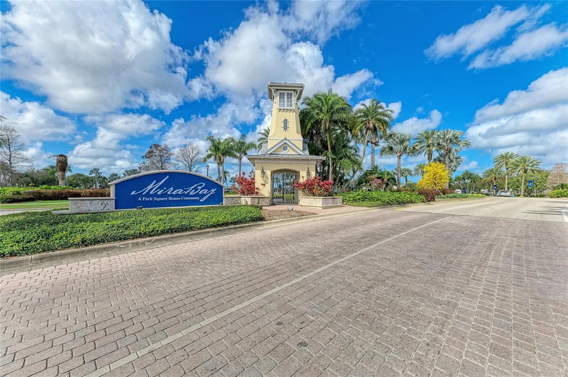 5401 Cafrey Place Apollo Beach FL 33572